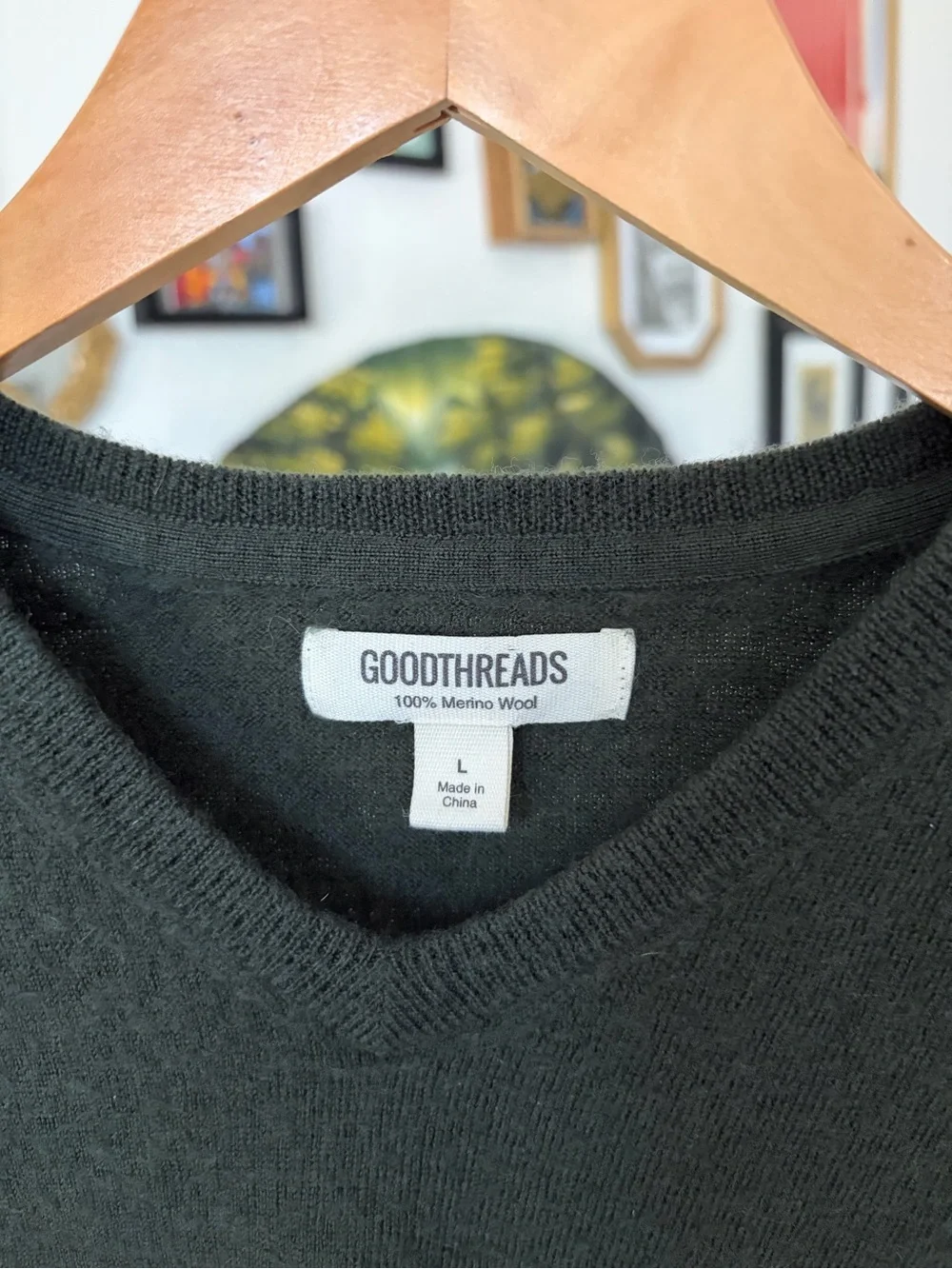 Cozy Classic Merino Wool Men’s Dark Green V-Neck Sweater - Large
